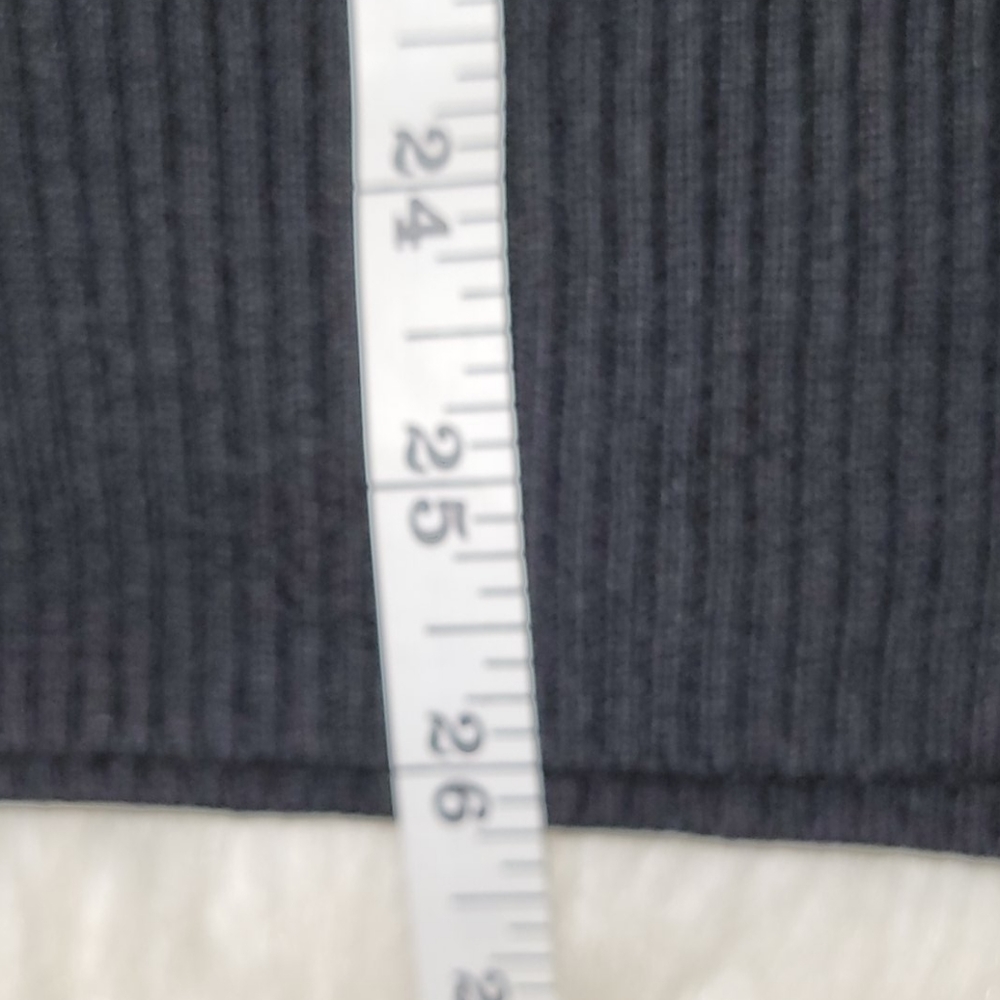 Nwt Adrienne Vittadini V neck sweater free dress - Picture 12 of 13